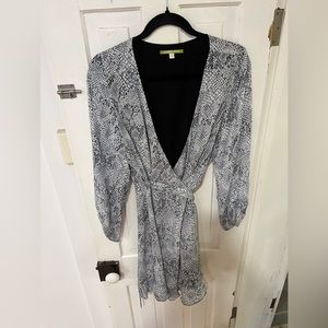 Gianni Bini Snakeskin Chiffon Wrap Dress Size Medium